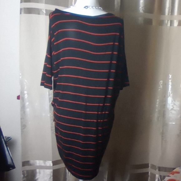 LuLaRoe Black and Red Stripe shirt - Picture 2 of 2